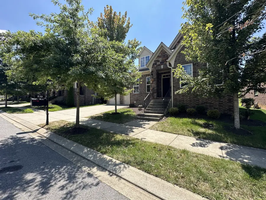 949 Ryecroft Ln, Franklin, TN 37064 - Image #3