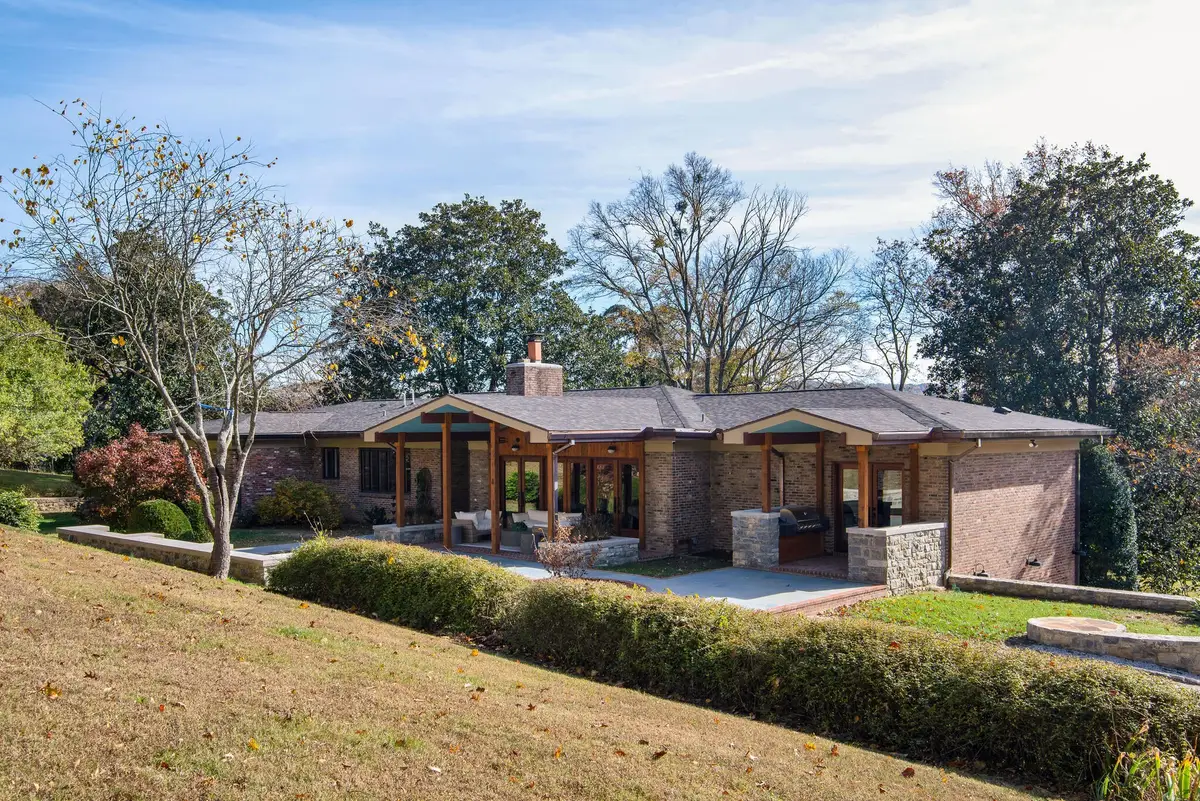 6318 E Valley Rd, Nashville, TN 37205 - Image #1