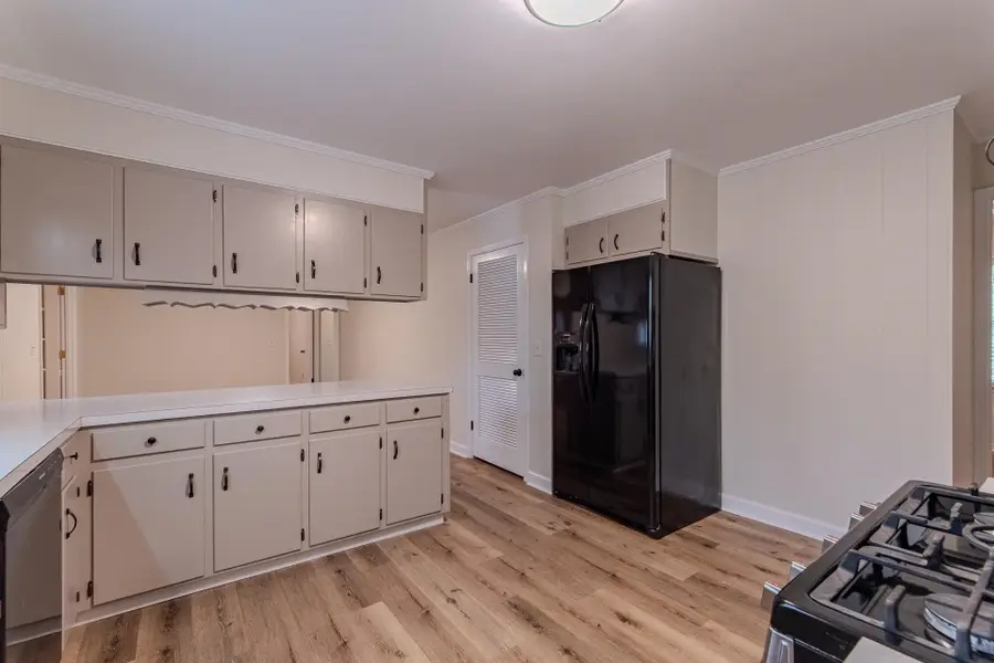 380 Walkertown Dr, Savannah, TN 38372 - Image #3