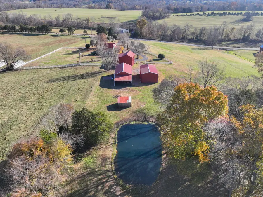 275 Swift Ln, Cunningham, TN 37052 - Image #3