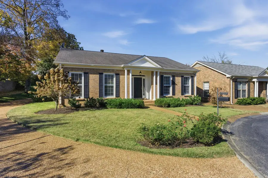 210 Longwood Ct, Nashville, TN 37215 - Image #2