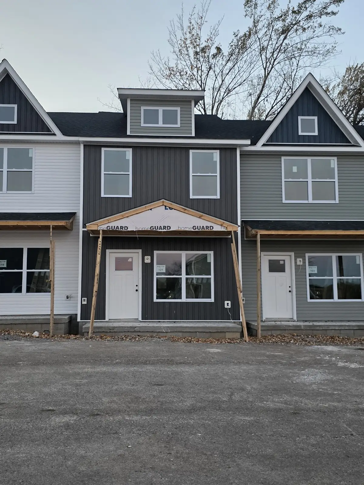 121 Front Ridge Circle, Clarksville, TN 37040 - Image #1