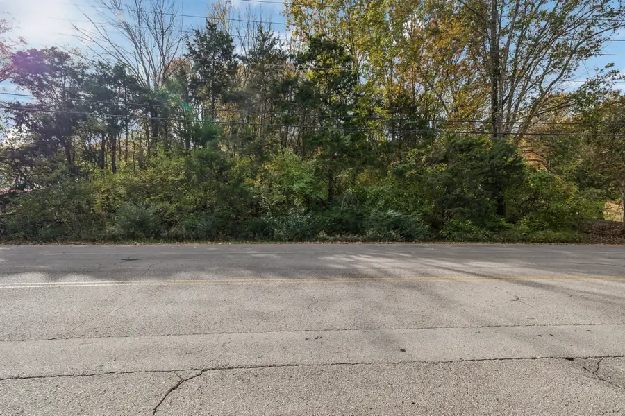 805 Forest Hills Dr, Nashville, TN 37220 - Image #2