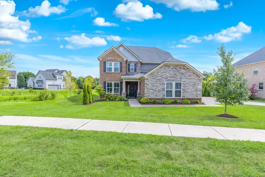 1114 Crossfield Dr, Nolensville, TN 37135 - Image #2