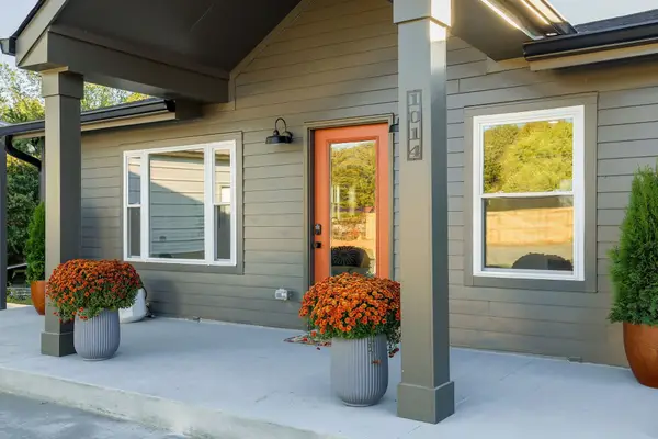 1014 Holly Dr, Ashland City, TN 37015