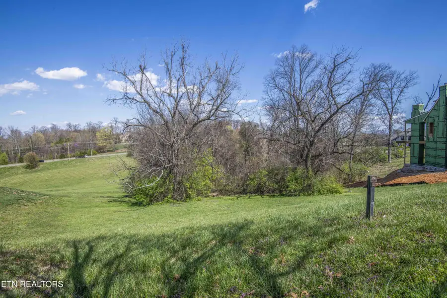 638 Barnsley Rd, Knoxville, TN 37934 - Image #3