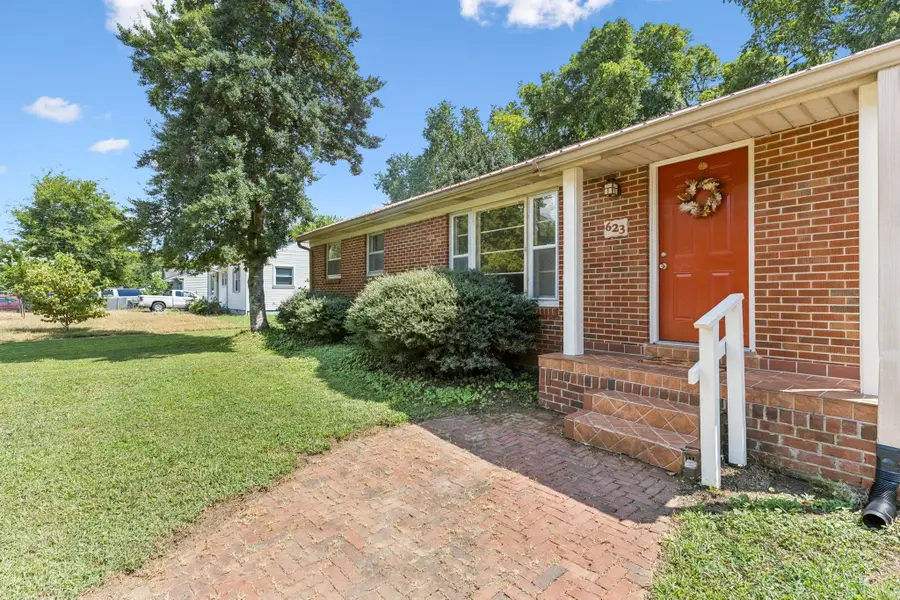 623 Spencer Dr, Murfreesboro, TN 37129 - Image #2
