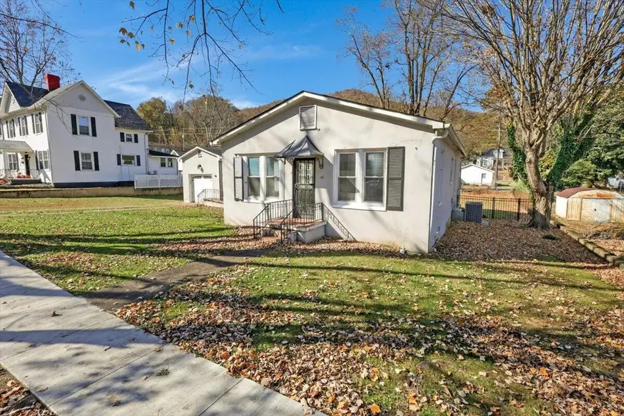 606 Holly Avenue, South Pittsburg, TN 37380 - Image #2