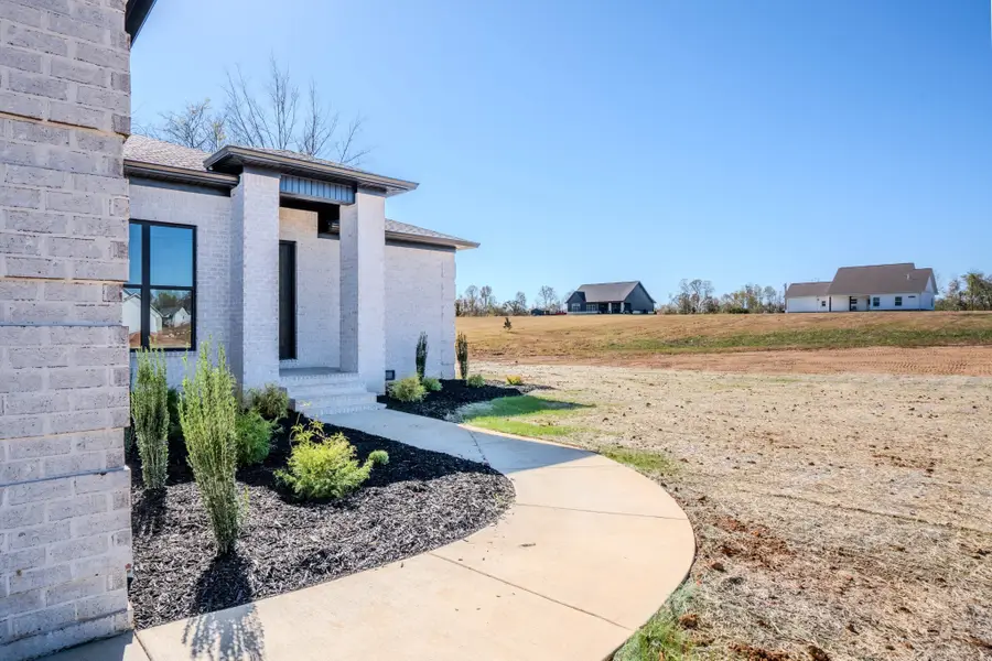 200 Bear Dr, Loretto, TN 38469 - Image #2