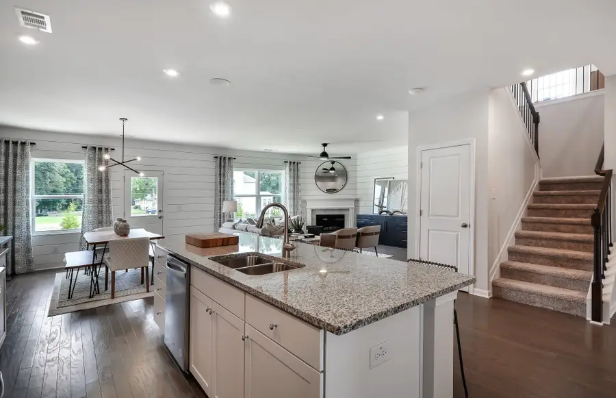 211 Land Breeze Drive, La Vergne, TN 37086 - Image #3