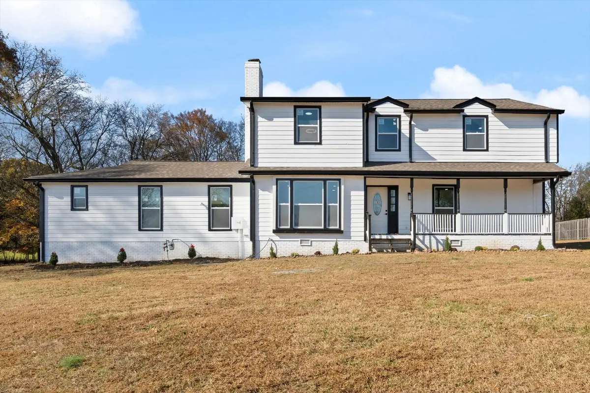 1710 Hickory Trace Dr, Gallatin, TN 37066 - Image #1