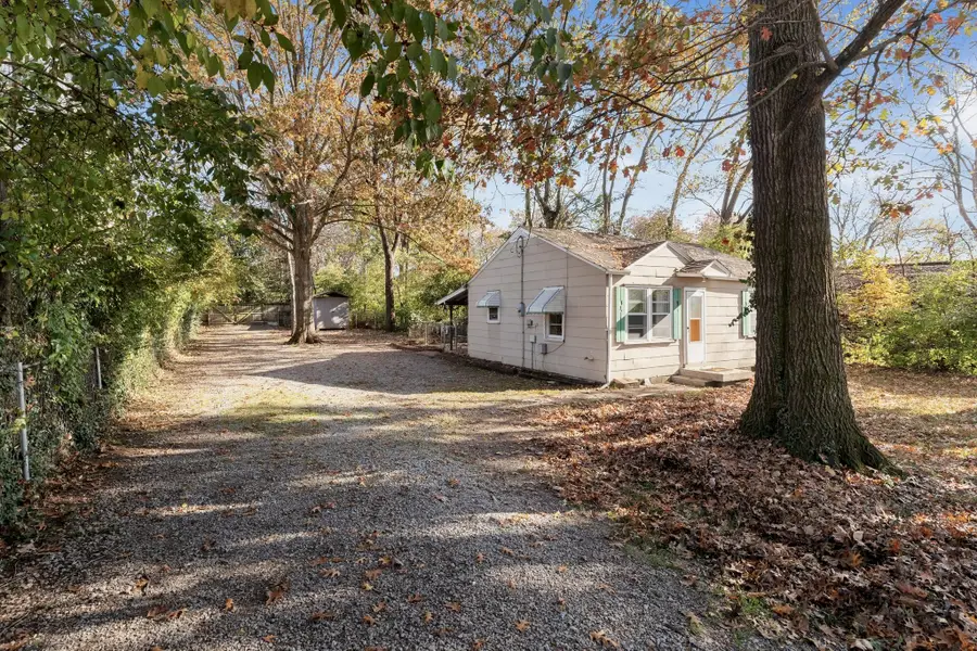 158 37th Ave N, Nashville, TN 37209 - Image #2