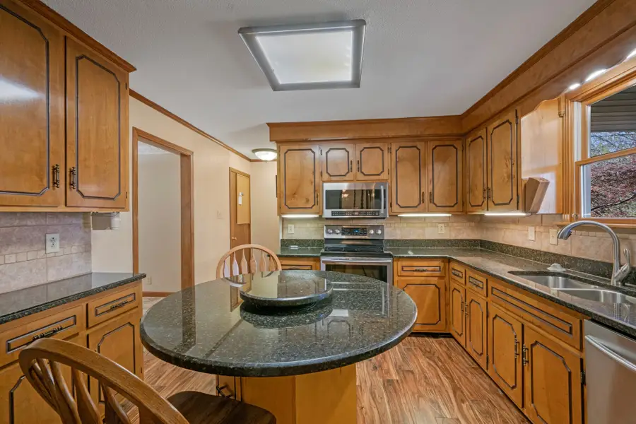 156 W Concord Dr, Clarksville, TN 37042 - Image #3