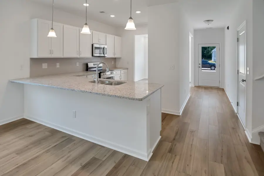 1132 Southerlynn Dr, White House, TN 37188 - Image #2