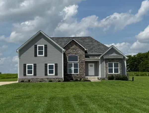 541 Clearview Rd, Cottontown, TN 37048