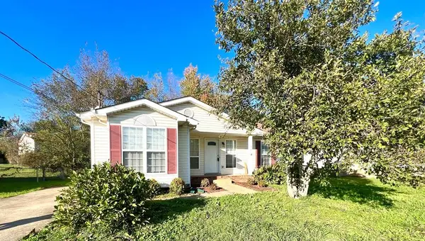 1637 Hannibal Dr, Oak Grove, KY 42262