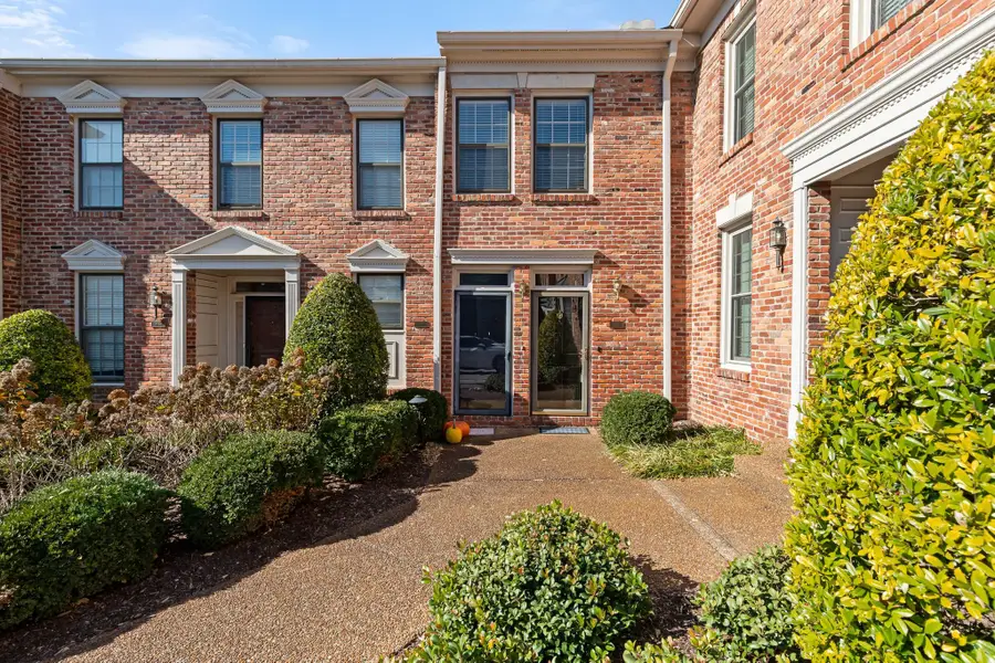 2032 Graybar Ln, Nashville, TN 37215 - Image #3