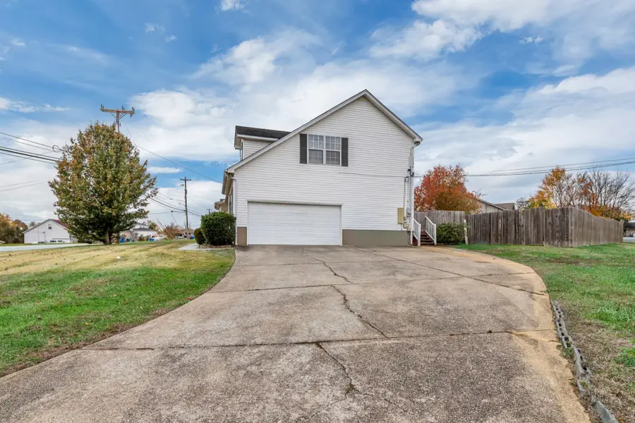 504 Holland Ridge Dr, La Vergne, TN 37086 - Image #3