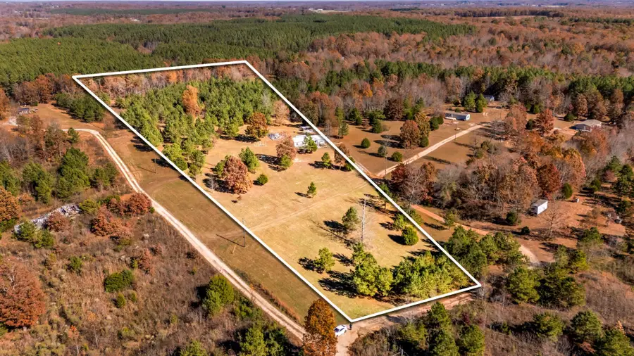 130 Sage Ln, Waynesboro, TN 38485 - Image #2