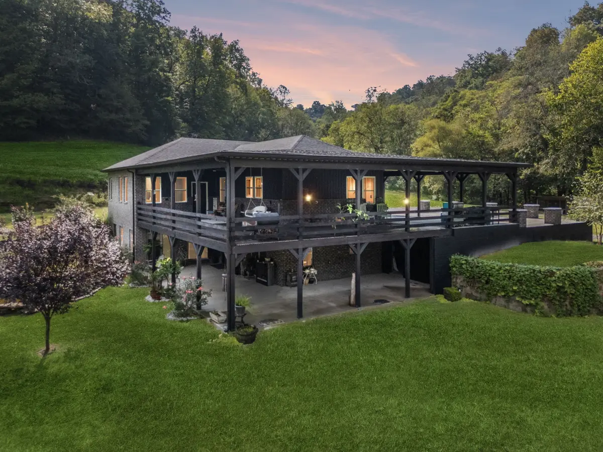 2658 Sycamore Valley Rd, Pleasant Shade, TN 37145 - Image #1