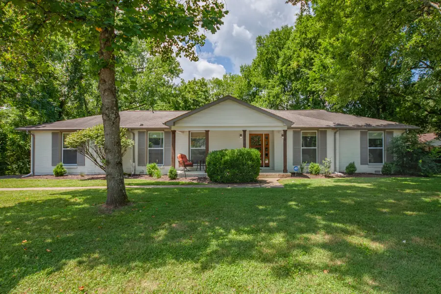 1047 Percy Warner Blvd, Nashville, TN 37205 - Image #3