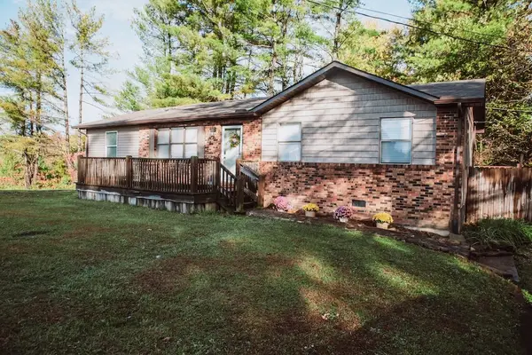 730 Iris Ave, Jamestown, TN 38556