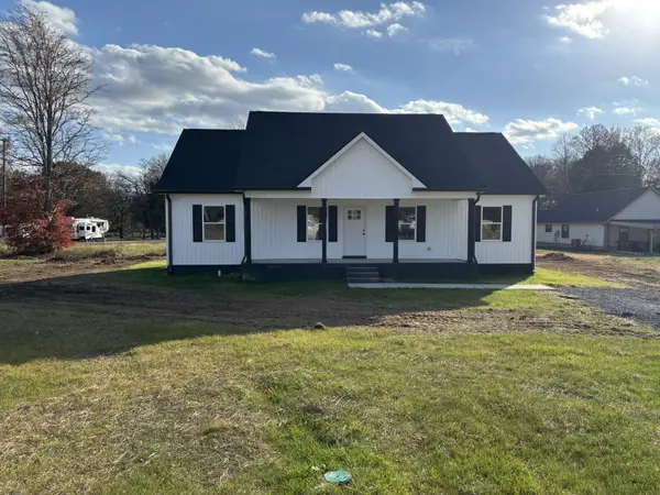 303 Cassie Dr, Lafayette, TN 37083