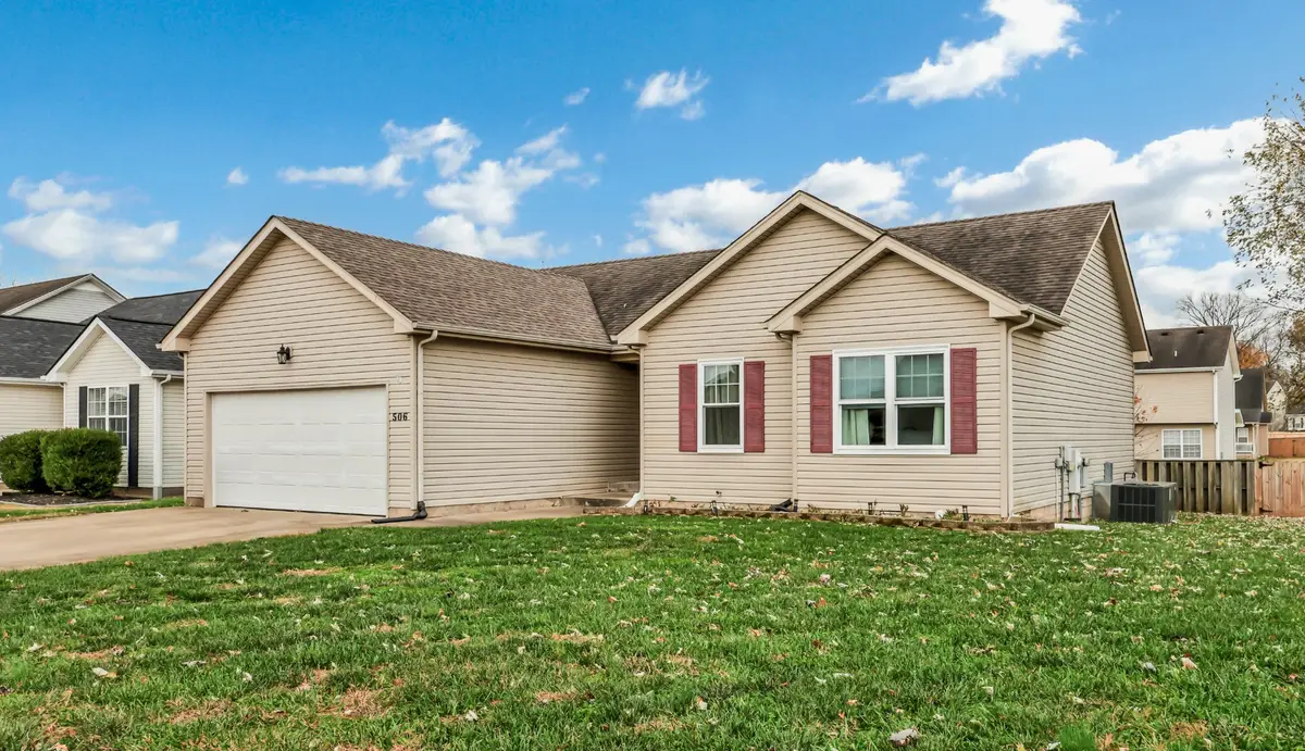 506 Oakmont Dr, Clarksville, TN 37042 - Image #1