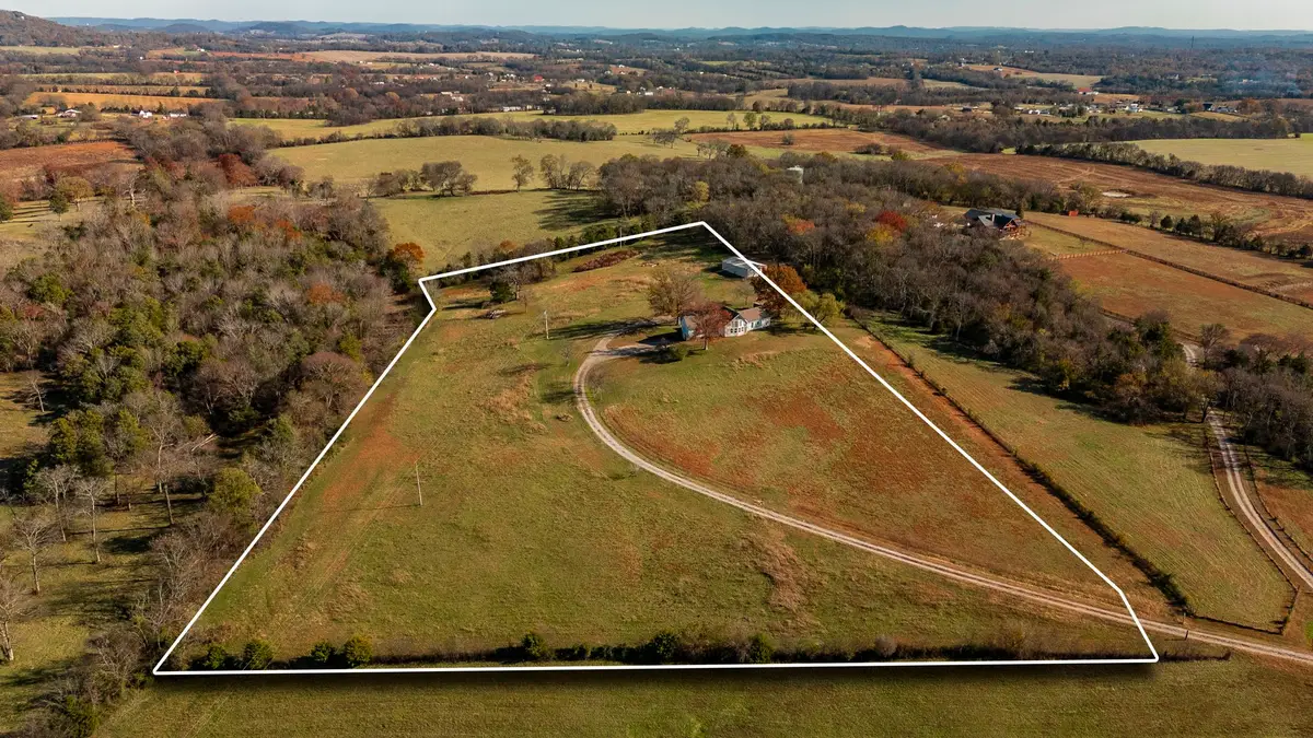 414B Rock Springs Rd, Castalian Springs, TN 37031 - Image #1