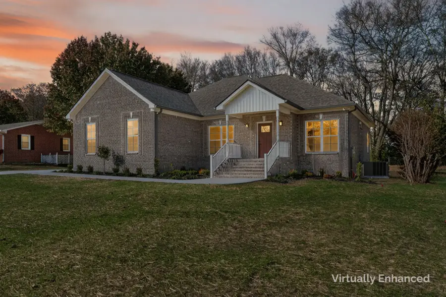 702 Meadow Rd, Mount Pleasant, TN 38474 - Image #2