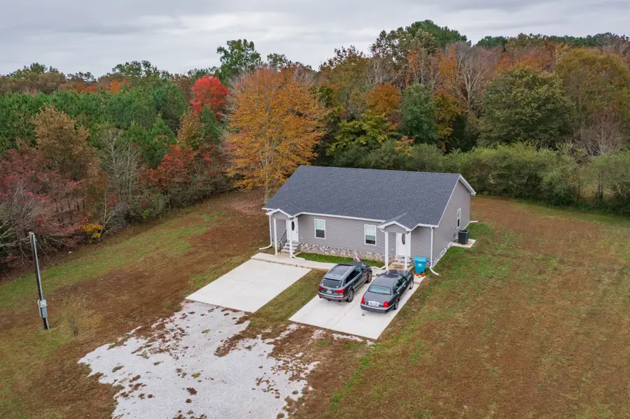 190 Himes Ln, Tullahoma, TN 37388 - Image #2