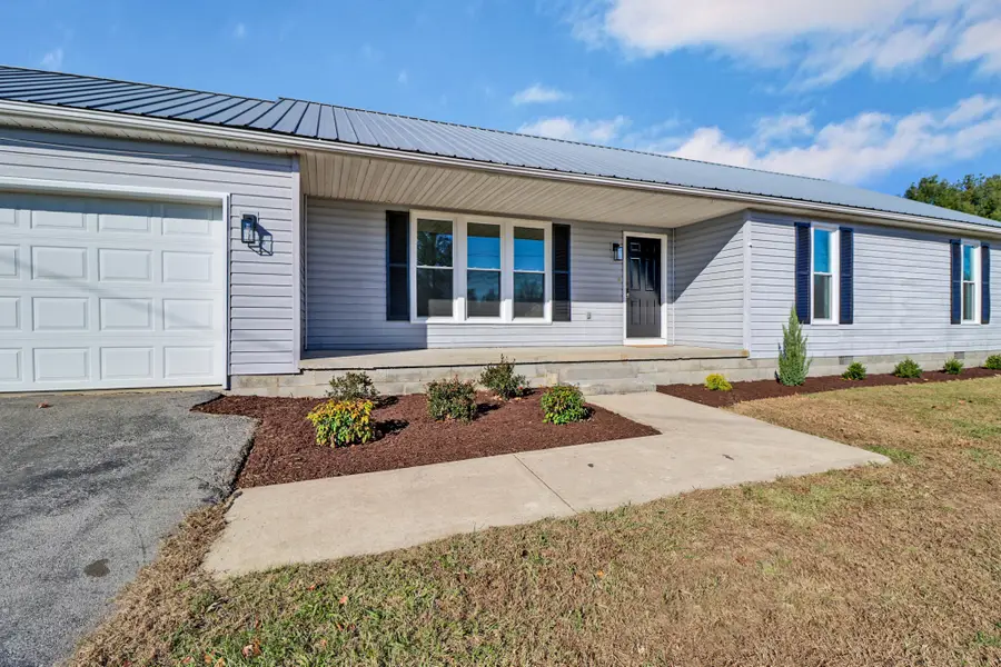 250 Skyline Dr, Jamestown, TN 38556 - Image #2