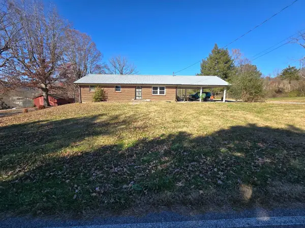 181 Camp Ridge Rd, La Follette, TN 37766