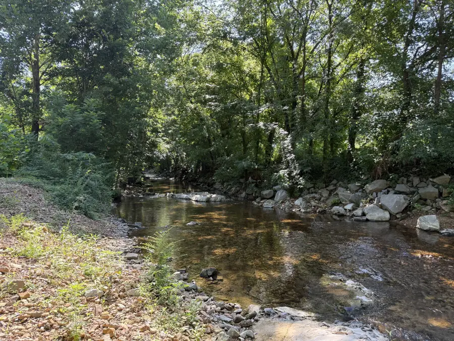 424 E Commerce St, Waverly, TN 37185 - Image #2