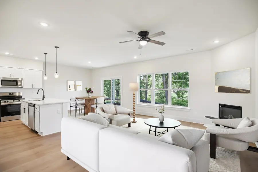 1032 Stagecoach Dr, White House, TN 37188 - Image #3