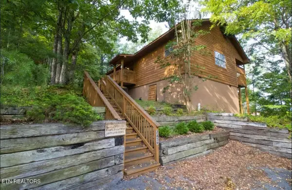 2859 Eagle Crest Way, Sevierville, TN 37876