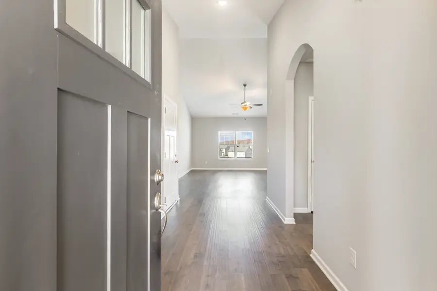 303 Wyburn Pl, Burns, TN 37029 - Image #3