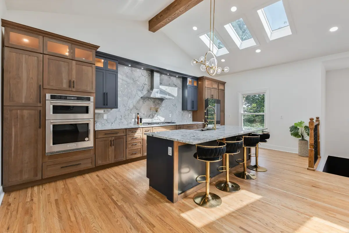 1012 Rodney Dr, Nashville, TN 37205 - Image #1