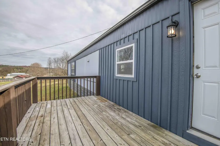 131 Valleyview Drive, Loudon, TN 37774 - Image #3