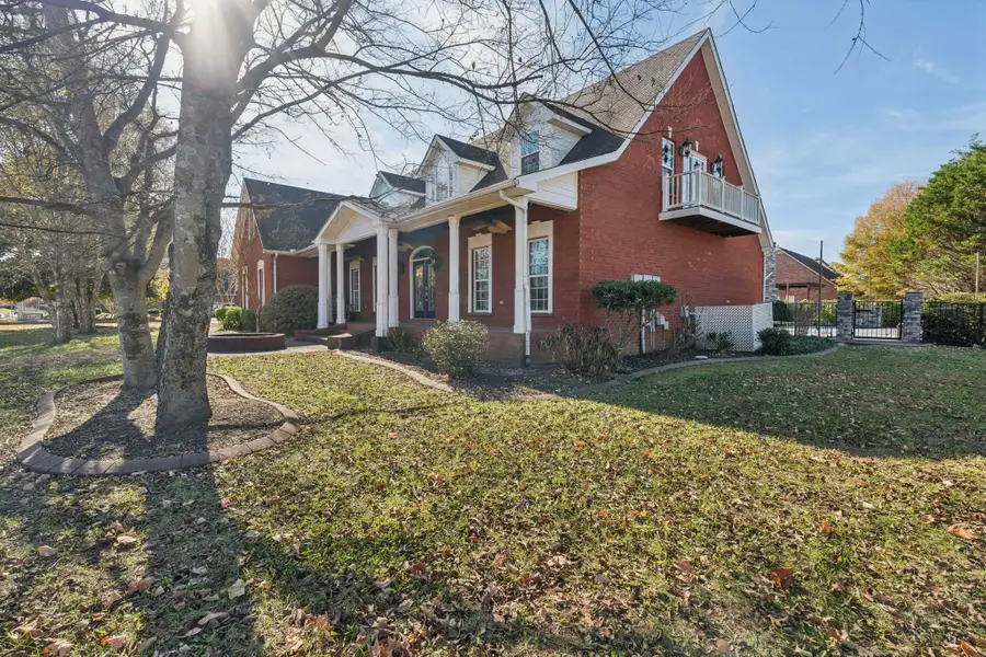 2356 Saint Andrews Dr, Murfreesboro, TN 37128 - Image #2
