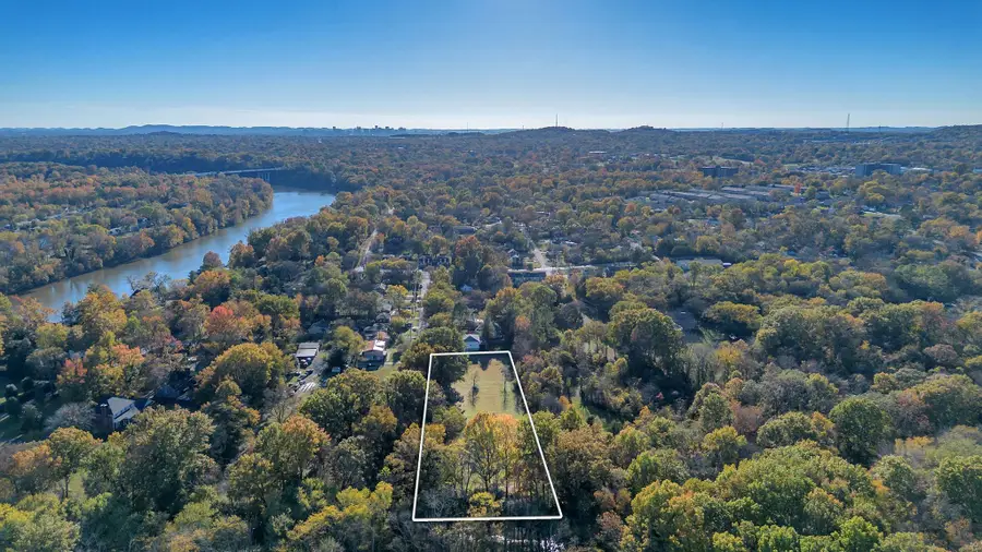 1096 Fernbank Dr, Madison, TN 37115 - Image #2