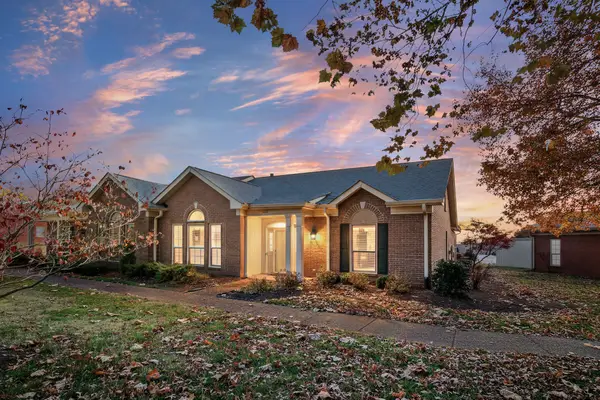 8002 Sunrise Cir, Franklin, TN 37067