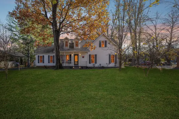 2417 Crosspark Dr, Murfreesboro, TN 37129