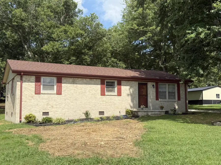 4525 Crisp Springs Rd, McMinnville, TN 37110 - Image #2