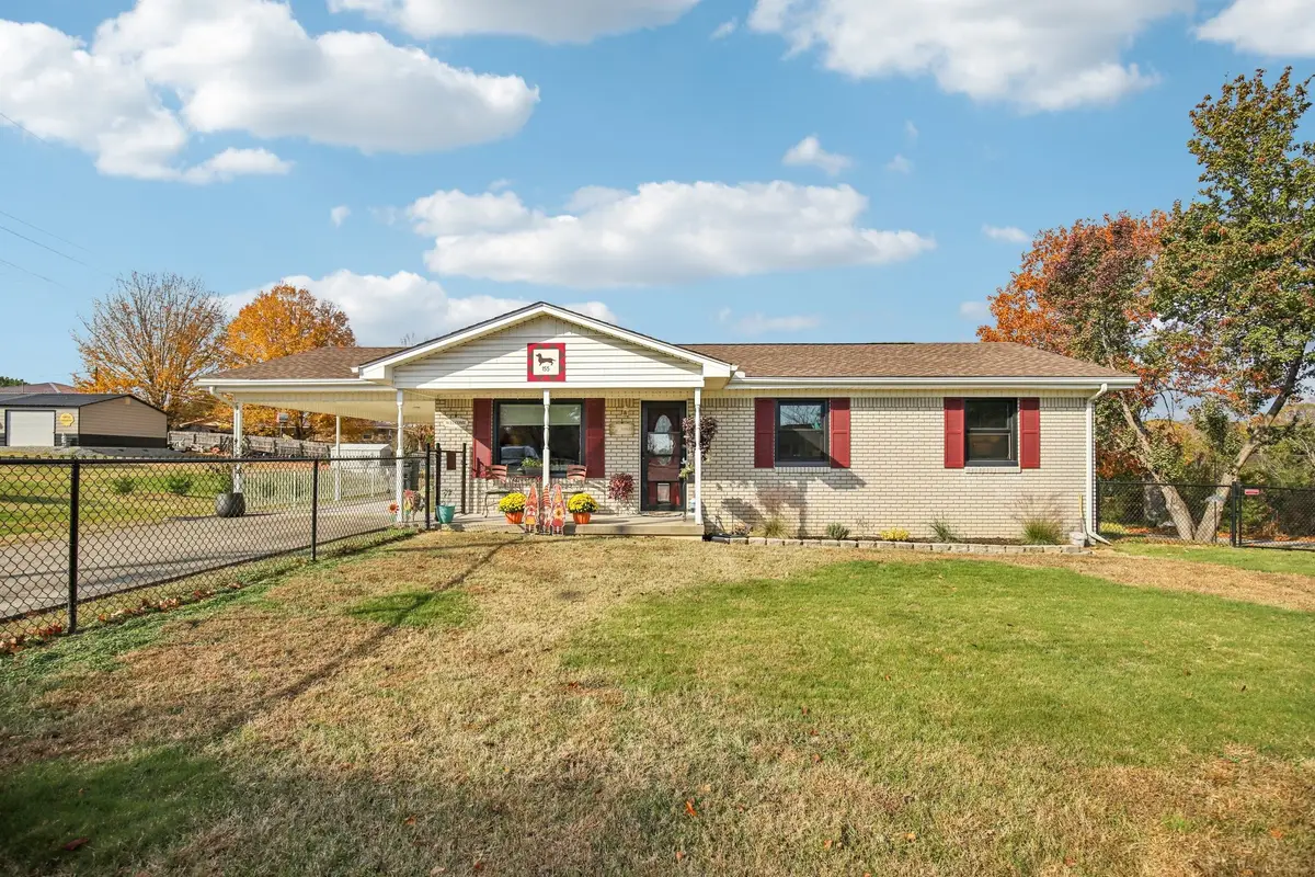 155 Rolling Hills Dr, Tennessee Ridge, TN 37178 - Image #1