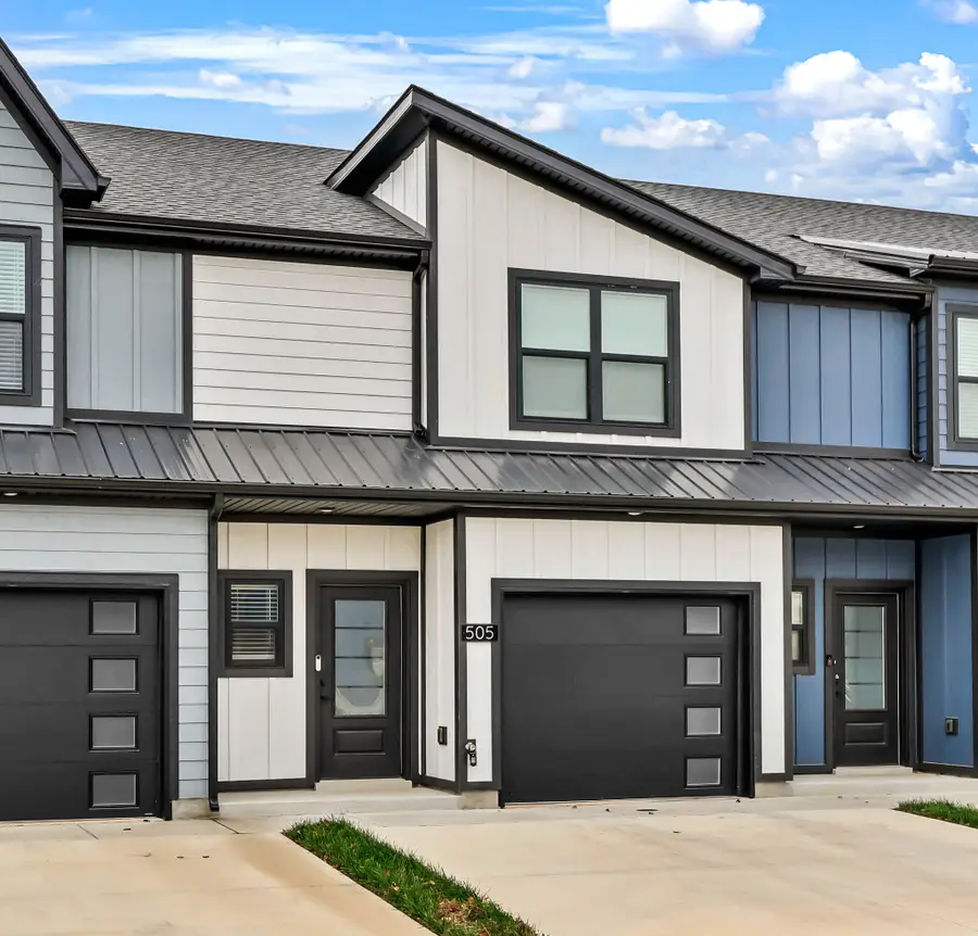 505 Jonathan Wade Cir, Clarksville, TN 37043 - Image #2