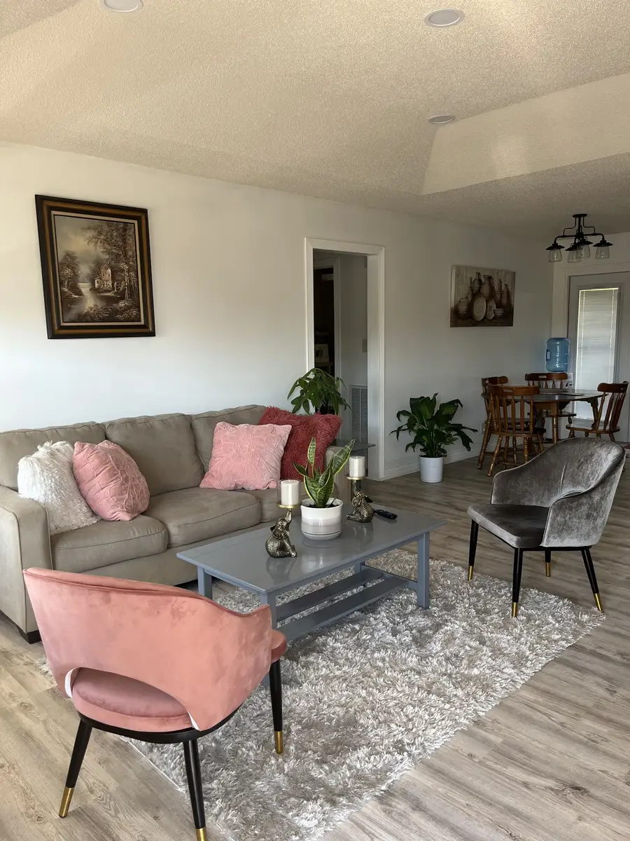 343 Donna Dr, Clarksville, TN 37042 - Image #2