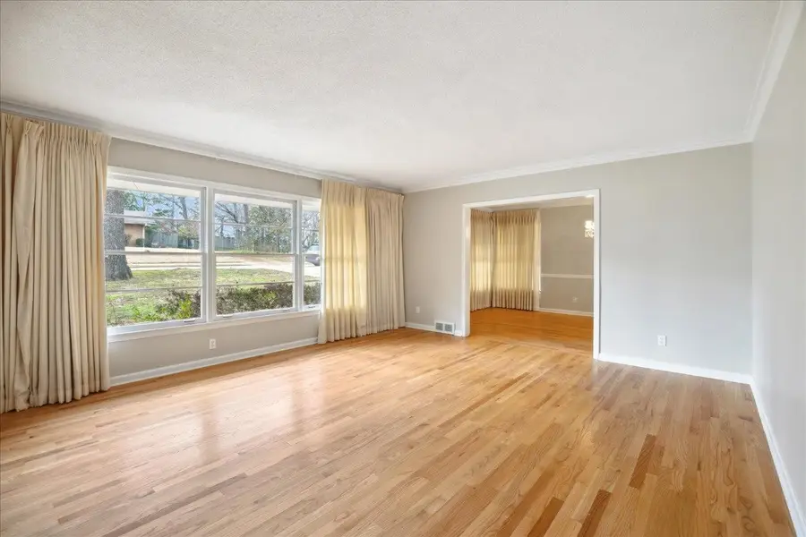 5676 Walnut Grove Pl, Memphis, TN 38120 - Image #3