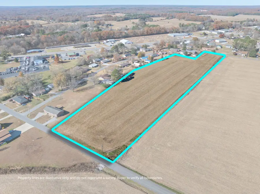 205 Dixon Branch Road E, Loretto, TN 38469 - Image #2