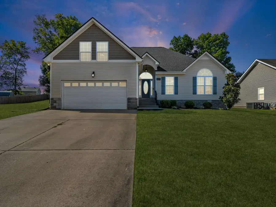 800 Cindy Jo Ct, Clarksville, TN 37040 - Image #2